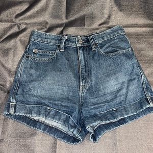 Gap - Original High Rise Short - size 26